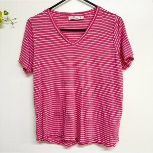 Vineyard Vines size large linen tee, vneck, short sleeves, pink w/white stripes